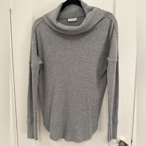 Aritzia TNA Waffle Knit Long Sleeve Scoop Neck Top - Gray - XS